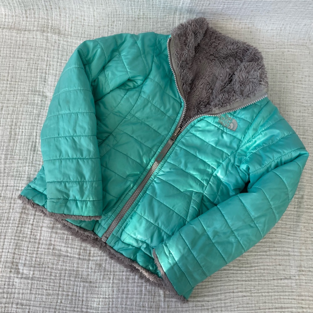Girls North Face mossbud swirl reversible jacket